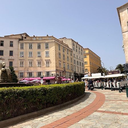 Appartement Cosy Centre Ajaccio อฌักซิโอ้ ภายนอก รูปภาพ