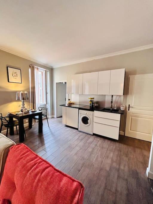 Appartement Cosy Centre Ajaccio อฌักซิโอ้ ภายนอก รูปภาพ